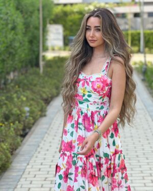 Hana Al Zahed Instagram - For the love of 🌸