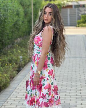Hana Al Zahed Instagram - For the love of 🌸