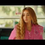Hana AlZahed Instagram - الاعلان الرسمي لمسلسل سيب و انا سيب 🔥 يوم ٢٢/٧ على شاهد باقي من الزمن ٤ ايام عشان تشوفوا بيلا چوندي و عيلتها😍😍😍🤫 @cedarsart @shahid.vod