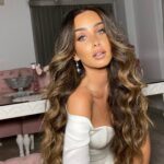 Hana AlZahed Instagram - Couldn’t decide which one to choose 🕊 So here you go ! Happy Eid everyone 🤍