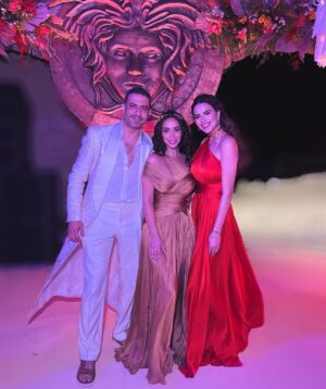 Hanady Mhana Instagram - The gorgeous bride & groom🔥 

Mabrouk habaybi🤍 
#passantxfarrag 

Dress: @hebametwallycouture 
Jewellery: @nadinesherifjewellery 
Styled by @reemsalamaofficial