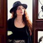 Hanady Mehanna Instagram - 🤭تفتكروا سلمي رايحه تعمل ايه في بيت العيله ؟؟ #مكتوب_عليا