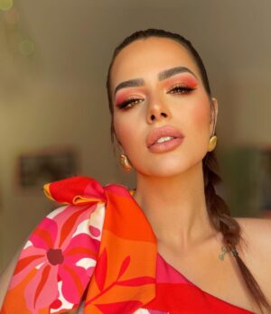 Hanady Mhana Instagram - Couleurs d’été ☀️🌺🌾