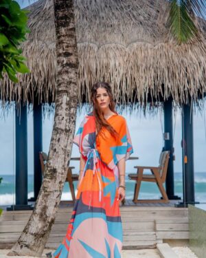 Hanady Mhana Instagram - You’re maybe one decision away from making your life colorful 🎨🌴 

#naladhumaldives