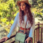 Hanady Mehanna Instagram - Who’s waiting for episode 10? ☀️ 6:45 pm on @dmctv.eg 7:10 pm on @watchit #مكتوب_عليا