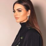 Hanady Mehanna Instagram - El último 🐊 Makeup by the beautiful @wedyanmohy Hair by my favorite @haithamdahab00 @aymanhassan_hairstylist Blazer by the talented @nourhanhusseinfashion Jewellery by the amazing @sally.jewellery Styled by the best @reemsalamaofficial 🤍