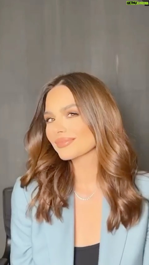 Hanady Mehanna Instagram - I dunno about you, but am feeling 2022 💎 Makeup & Reel by my love @ayaabdelhamid 💙 Styled by ma chérie @reemsalamaofficial 💙 Haircut & hairdressing @haithamdahab00 💙 Jewellery by @bijoux.jewelry.eg 💎