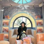 Hanady Mehanna Instagram - Had a wonderful time in the first moving jewelry boutique in the world. Thank you @getpinksand for this exceptional experience. 💎 Stay tuned for the full experience.
