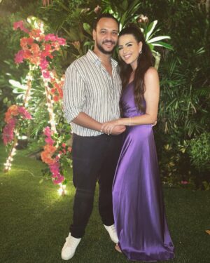 Hanady Mhana Instagram - My sister was the most beautiful bride, may god bless you with happiness and love. Rabena yetamemloko 3ala kheir yarab. Love you baby @reemsamy 💜 

Styled by @reemsalamaofficial 
Dress : @maisondzcouture 
Makeup: @dinaraghebteam 
Hair: @malaksamy_1