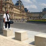 Hanady Mehanna Instagram - Plus touristique que ça y’as pas🥐 (toujours avec ma bouteille d’orangina..🤦🏻‍♀️) Paris, France