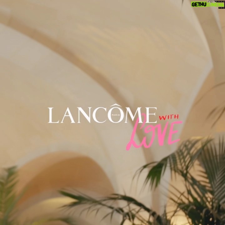 Hanady Mehanna Instagram - What happens when you blur the lines between elegant and cozy? You get the perfect lipstick shade from L’absolu Rouge by @lancomeofficial #shade274 #Lancomemakeup #lancome #makeuplook #makeupreview Paris, France