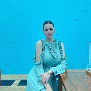 Hanady Mhana Instagram - Undersea Restaurant off the bucket list 🐠🐙🐳🦈

#conradmaldives #themuraka