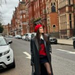 Hande Erçel Instagram - Miyy&🧸&♥️ London UK