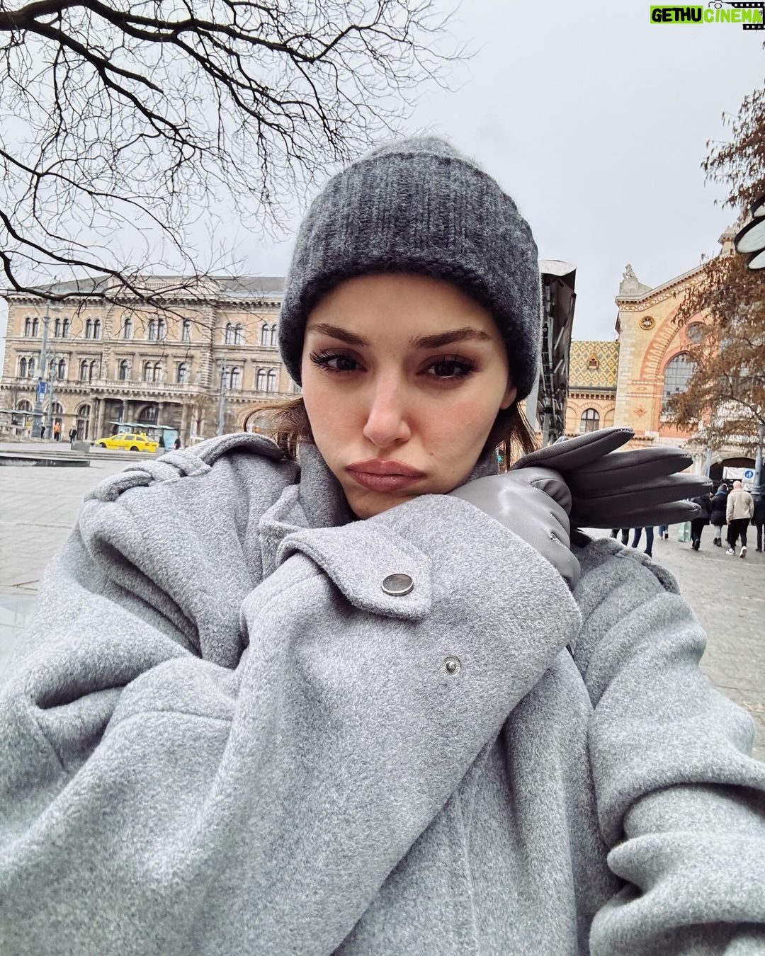 Hande Erçel Instagram - Matild Palace, a Luxury Collection Hotel, Budapest