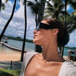 Hande Erçel Instagram - Miyy&🏝️&🤍 Mauritius
