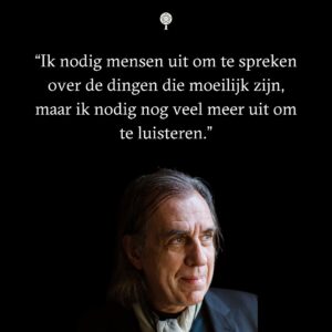 Hanna Verboom Instagram - We zijn live!!! Met heel veel liefde, zweet en tranen presenteer ik jullie ‘Samen uit de schaduw’ een persoonlijke en hoopvolle documentaire over mentale gezondheid met o.a Dirk de Wachter, Typhoon, Jesse Laport en mijn broertje Juda. 

Vanaf nu gratis te zien op Cinetree 🫶 please do share!

Naast de docu hebben we met @getitdoneorg ook een platform opgezet waar je in gesprek kan maar ook tips en handvatten kan vinden.

De komende weken touren we langs scholen en bedrijven, zo keken we vanochtend samen met zo’n 1000 leerlingen ‘Samen uit de schaduw’. Zo bijzonder!!! Kippenvel. 

Ik ben ongelofelijk trots en dankbaar aan @daphnevanthof @annelammers @eefkevandewouw @willfalize @paul_de_heer @jesselaport @mctyphoon en de rest van onze geweldige cast en crew met in het bijzonder mijn lieve broertje @judaverboom wat ben je moedig en puur ♥️you.

Alleen samen doorbreken we het taboe op mentale gezondheid. Kijk je mee?
#samenuitdeschaduw #linkinbio 

📷liefste @marie.broeckman maakte deze prachtige foto’s van ons en zie je ook in de docu ♥️