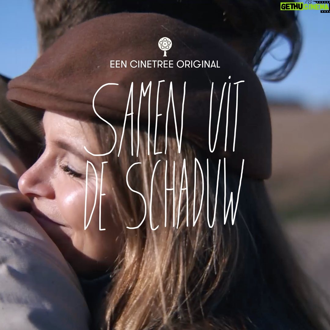 Hanna Verboom - 3.3K Likes - We zijn live!!! Met heel veel liefde, zweet en tranen presenteer ik jullie ‘Samen uit de schaduw’ een persoonlijke en hoopvolle documentaire over mentale gezondheid met o.a Dirk de Wachter, Typhoon, Jesse Laport en mijn broertje Juda.
Vanaf nu gratis te zien op Cinetree 🫶 please do share!
Naast de docu hebben we met @getitdoneorg ook een platform opgezet waar je in gesprek kan maar ook tips en handvatten kan vinden.
De komende weken touren we langs scholen en bedrijven, zo keken we vanochtend samen met zo’n 1000 leerlingen ‘Samen uit de schaduw’. Zo bijzonder!!! Kippenvel.
Ik ben ongelofelijk trots en dankbaar aan @daphnevanthof @annelammers @eefkevandewouw @willfalize @paul_de_heer @jesselaport @mctyphoon en de rest van onze geweldige cast en crew met in het bijzonder mijn lieve broertje @judaverboom wat ben je moedig en puur ♥️you.
Alleen samen doorbreken we het taboe op mentale gezondheid. Kijk je mee?
#samenuitdeschaduw #linkinbio
📷liefste @marie.broeckman maakte deze prachtige foto’s van ons en zie je ook in de docu ♥️