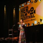 Hanna Verboom Instagram - When good things come together 💫 wat een vreugde was het om met al deze geweldige mensen HER filmfestival openingnight te vieren! Deze avond zal ik nooit vergeten, ik denk dat ik zwevend naar huis ben gegaan:) De ode aan de vrouw van @jesselaport en een loflied aan haar moeder en oma door @touria_meliani Het pleidooi voor betere posities voor vrouwen wereldwijd door @ariettebom van @simavinl en het tranentrekkende ‘I shall be released’ door Hadewych Minis De inspirerende talkshow over de rol van vrouwen in klimaatverandering door @daphnebunskoek en als klapstuk natuurlijk @zo_gospelchoir die ervoor zorgden dat het hele theater op z’n kop stond. Onvergetelijk! Dank aan de vrouwen in Oezbekistan die mijn droomjurk maakten @zazi.vintage (made me feel royal) en aan de geweldige @madeleinebolle_happymess 📸 en cinematografisch talent @willfalize 🎥 die samen deze onvergetelijke momenten vastlegden. Last but not least dank aan ons dreamteam: @sabinebrusse en Sandra van @simavinl , de techniek en meedenken van @ita en natuurlijk het hele team @cinetreenl (met in het bijzonder onze projectmanager @ellenthewessen ) voor het harde werken en het gedeelde geloof in HER ❤️ En nu films kijken! Gratis tot 20 oktober! #Herfilmfestival #linkinbio #whoruntheworld Internationaal Theater Amsterdam