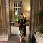 Hanna Verboom Instagram - Afgelopen week vierden we de 25ste verjaardag van onze vrienden van Les Salons en @chateaustgerlach wat een feest om weer even hier te mogen zijn - en natuurlijk een ultiem excuus om een paar dagen met de kids door het prachtige heuvellandschap te wandelen oh joy! Vorige keer was Sari 5 maanden en was het nog Corona, nu wandelt ze gewoon met ons mee ❤️🥹 ps. Alles hier uit eigen moestuin en je wandelt zo het Geuldal in, zo mooi! #limburg #watbenjemooi #transcendtheordinary Château St. Gerlach