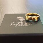 Hannah John-Kamen Instagram – My new ring! Thankyou @johnnyhoxtonldn ❤️ (.(.)