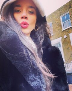 Hannah John-Kamen Instagram - Faux 💋