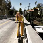 Hannah Kasulka Instagram - I made a thing! I wanted to make something quick and easy (learned nothing is) but did a bare bones, no dialogue, no sound, no color shoot. And this is it! Thank you to @chris_westlund for making it look good! @oliverschnee for the score! Special thanks to @thisisbenfuqua for being a producer/props/AD/crafty/transpo/grip and to @chaleyrose for driving me around to find a bird on the day of shooting bc they were amazingly BANNED from my neighborhood on that same day and nowhere to be found and special thanks to @rileywestling for letting me try to stuff a bed sheet between your butt cheeks for a shot even though it didn’t work. Art! Link in my bio to 👀