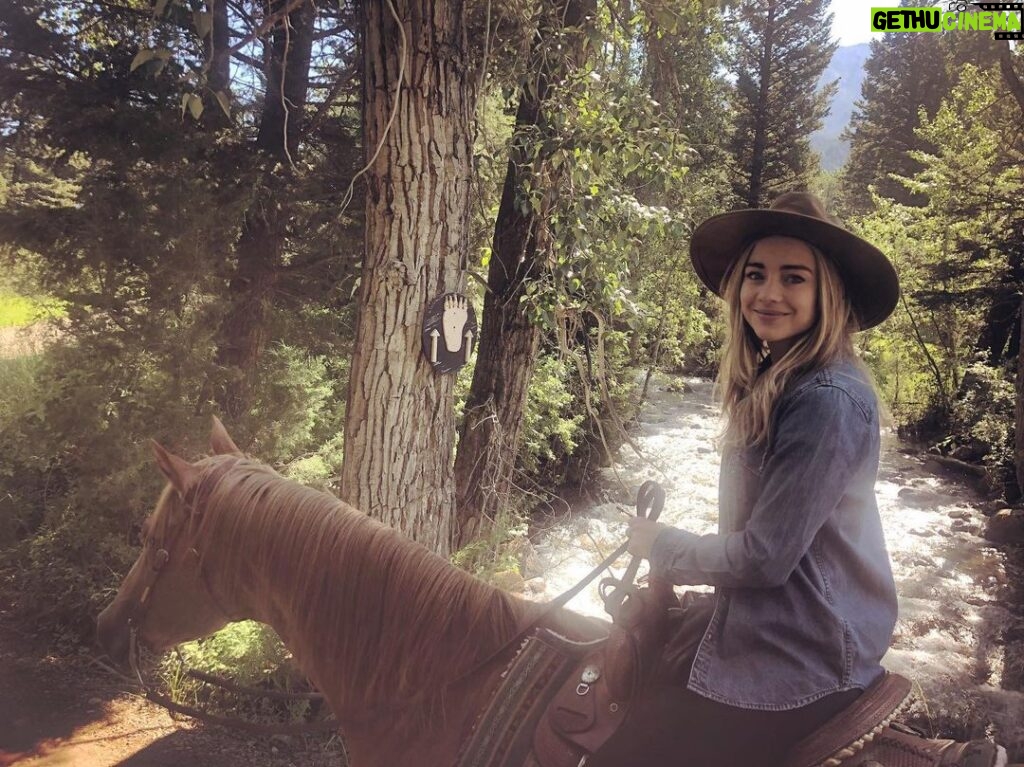 Hannah Kasulka Instagram - Hannah Montana Livingston, Montana