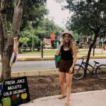 Hannah Kasulka Instagram - Took 4 years of Spanish but don’t remember a thing except ‘no’