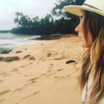 Hannah Kasulka Instagram - Happy #earthday! Maybe donate time/money today to some organizations that are doing a lot of good for our planet 🌎 @dswt @oceana @100isnow @greenpeace