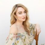 Hannah Kasulka Instagram - Thanks for talking with me about #TheExorcist & elephants @somamagazine 📷: @martinatolot_photo