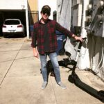 Hannah Kasulka Instagram - I made a thing! I wanted to make something quick and easy (learned nothing is) but did a bare bones, no dialogue, no sound, no color shoot. And this is it! Thank you to @chris_westlund for making it look good! @oliverschnee for the score! Special thanks to @thisisbenfuqua for being a producer/props/AD/crafty/transpo/grip and to @chaleyrose for driving me around to find a bird on the day of shooting bc they were amazingly BANNED from my neighborhood on that same day and nowhere to be found and special thanks to @rileywestling for letting me try to stuff a bed sheet between your butt cheeks for a shot even though it didn’t work. Art! Link in my bio to 👀