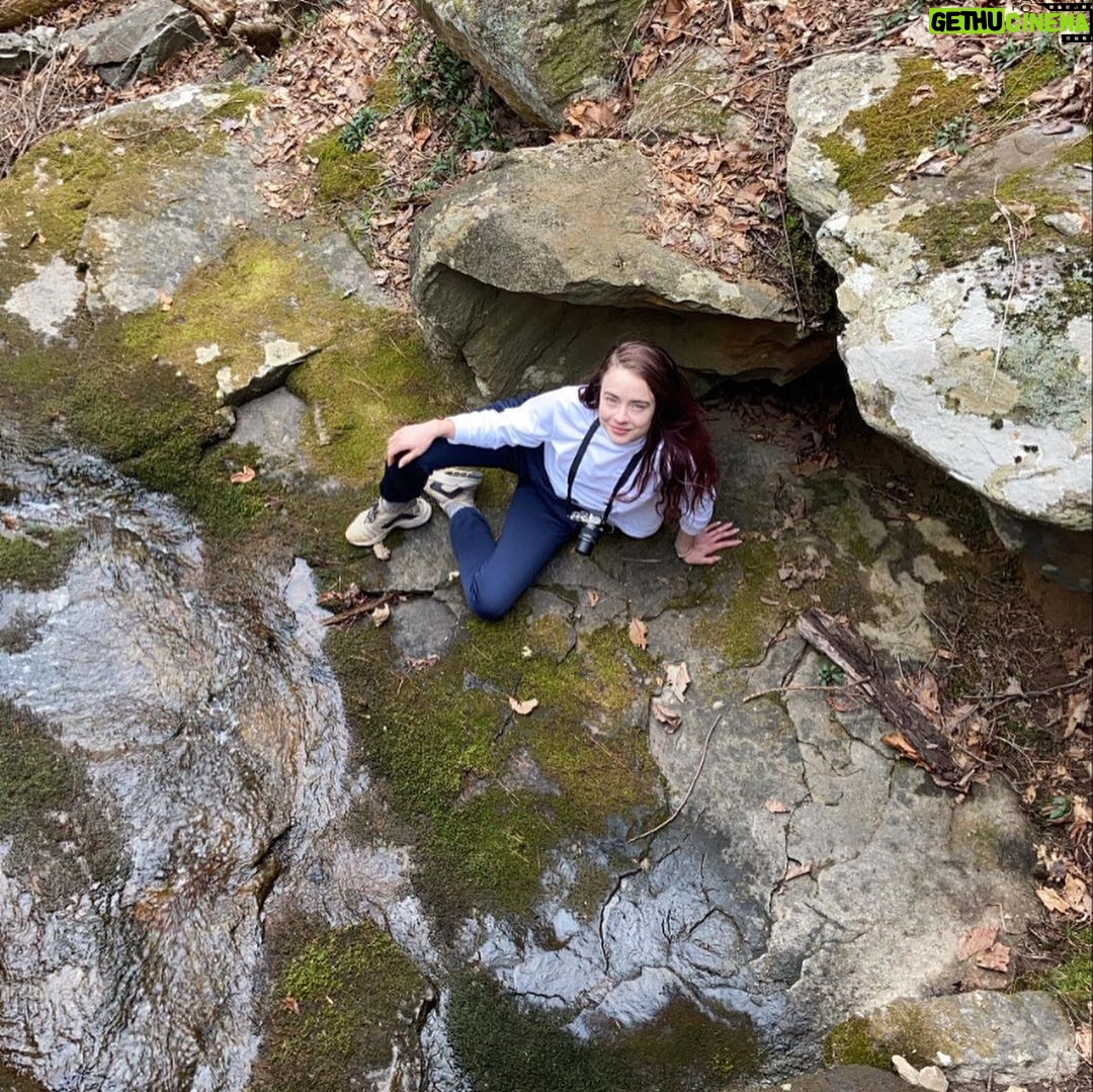 Hannah Kasulka - 3.1K Likes - Had the best time staying @mulberrygapadvbasecamp & exploring Elijay🌲 💚