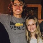 Hannah Nordberg Instagram – h a p p y #nationalsiblingday 💙 I’m so lucky he puts up with me 🤣 #bigbrother #littlesister