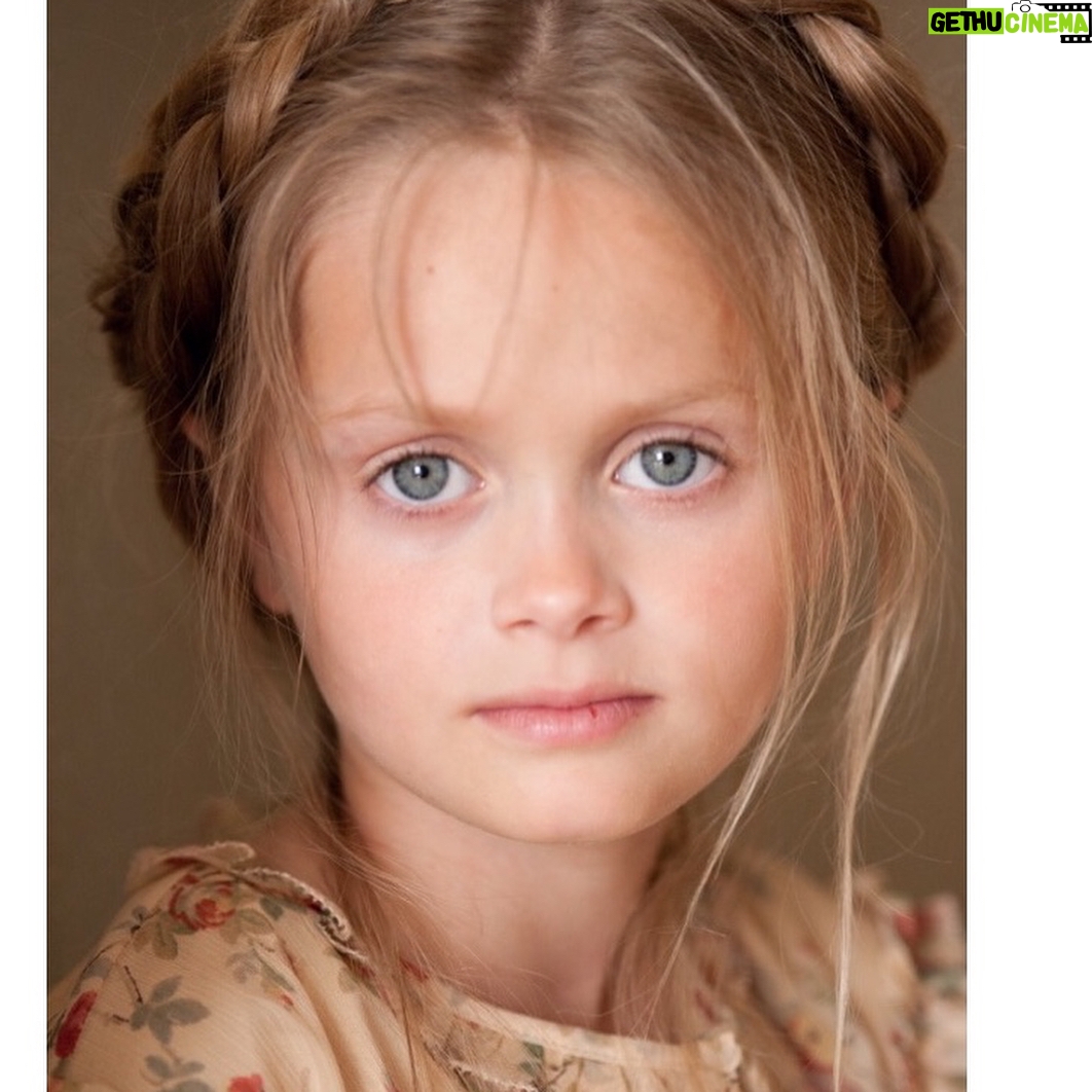 Hannah Nordberg Instagram - old head shot day! #myfirstheadshot #eightyearsold #actress #actorlife #hannahnordberg #tv #film #soserious