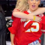 Hannah Stocking Instagram - When you’re a bandwagon fan 🏈🤣 @vegas #sbinlv #superbowl
