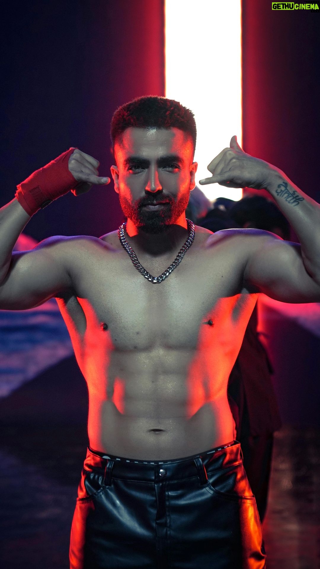 Harrdy Sandhu - 143.8K Likes - PSYCHO - PLEASURES EP - VIDEO OUT TOMORROW
@akanksharmaa @arvindrkhaira @avadhnagpal @shuntymanish @rajitdev @amannindersingh @adelepereira27 @onkarsinghcolorist @mediamonks
@rajranjodhofficial @karankanchanmusic @shubam.lotey @gfxes.eth @sukhmansukhu @ashishdahda @jaissivia @sccreationz @rahulnayyar88 @rashidtheartist @warnermusicindia