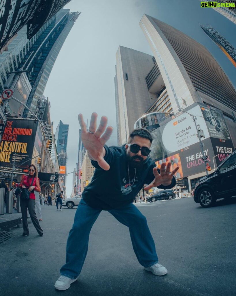 Harrdy Sandhu Instagram - Tripped on the urge to feel alive NYC