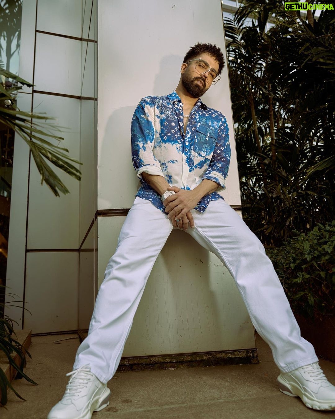 Harrdy Sandhu - 149.7K Likes - Hi there !
Code Name Tiranga releasing on 14th October in Cinemas near you.