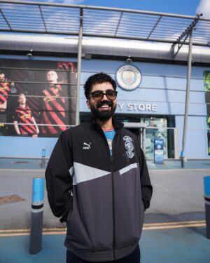 Harrdy Sandhu Instagram - Match day 💪🏻 
Kamm khichdo ajj  @mancity @pepteam 

@pumaindia