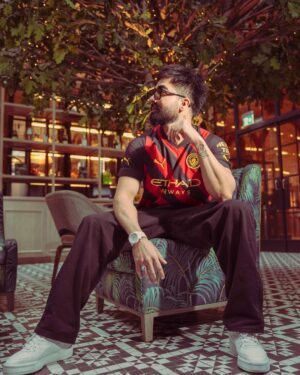 Harrdy Sandhu Instagram - #Cityzens Are you ready?
Let’s turn Manchester Blue tomorrow.
@mancity FTW
.
.
.
Cc: @pumaindia