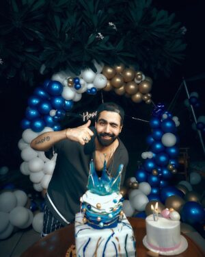 Harrdy Sandhu Instagram - Happy Birthday to me… 🎂
Thank you everyone for your warm wishes❤️ and thank you for making my day special.
Lots and lots of love and ghut ke jaffi 🤗🤗