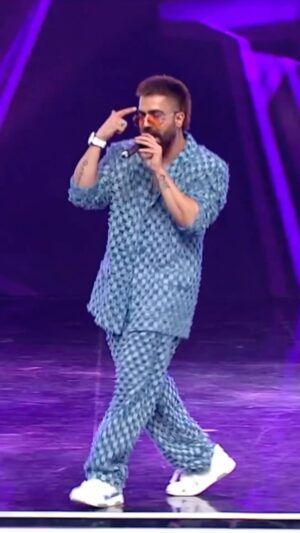Harrdy Sandhu Instagram - You got me baby first sight,
Nachdi rahi tu All night 💃🏻

#GalMeri #indiasbestdancer