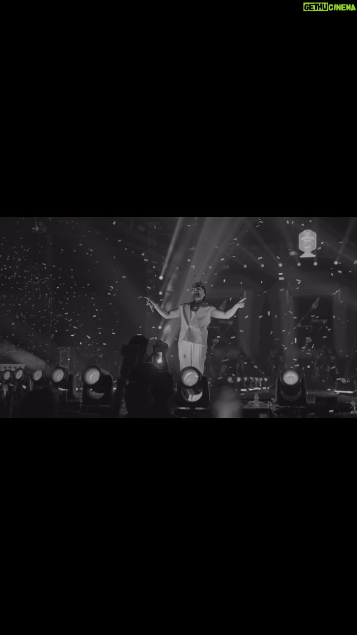 Harrdy Sandhu Instagram - “Grateful heart, humble vibes - Mumbai’s ‘In My Feelings’ tour captured in beats and memories.”