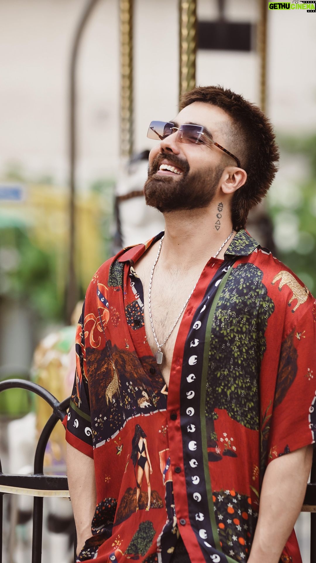 Harrdy Sandhu - 175.2K Likes - #Galmeri
#Pleasuresep
#reelsinstagram