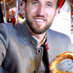Harry Kane Instagram – Enjoy your first Oktoberfest visit, @harrykane! 🥨🍻

#MiaSanMia #Wiesn #FCBayern