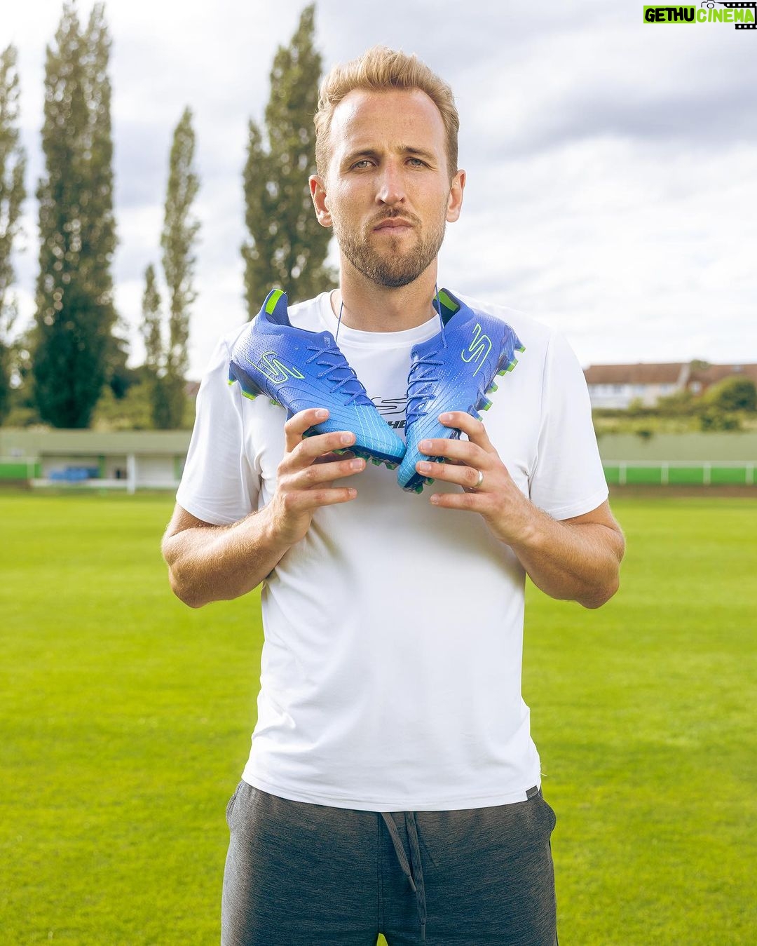 Harry Kane Instagram - New boots. New club. New season. Let's go.