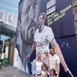 Harry Kane Instagram - A great day with the family hand printing on the mural at the stadium. Special moments to mark an achievement which makes me very proud. 💙 🎨 @murwalls Tottenham Hotspur Stadium