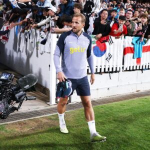 Harry Kane Instagram - Been great in Australia so far. It's a pleasure seeing fans in different parts of the world and thanks for the welcome we've had here. Good to get some minutes in the legs.