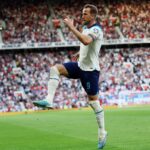 Harry Kane Instagram - Great way to finish before a good break. Congrats @bukayosaka87 on the hat-trick and @kalvinphillips on a first @england goal 🙌🏴󠁧󠁢󠁥󠁮󠁧󠁿