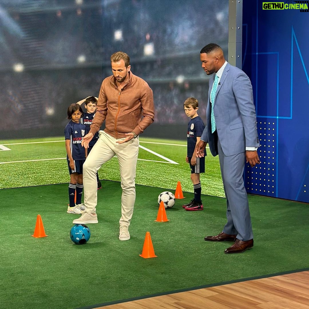 Harry Kane Instagram - Had a great time on @goodmorningamerica today chatting football, NFL and the work my Foundation is doing around mental health. πΊπΈπ